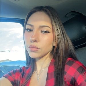 Meet your Posher, Alexandra